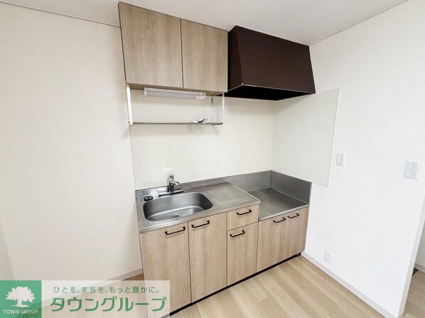 シャトル中山の物件内観写真